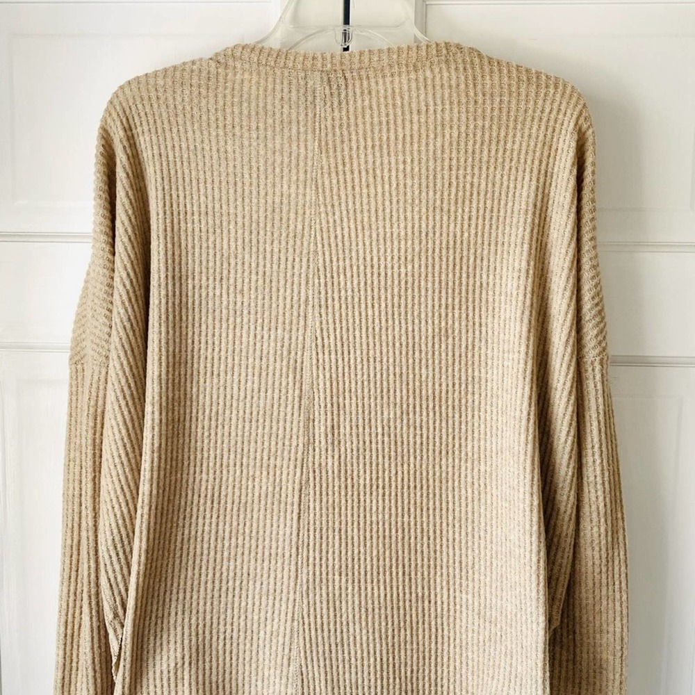 Uo Out From Under Jojo Thermal Button-Front Top - image 8